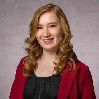 Allie Beth Mixon RN Head Shot-1
